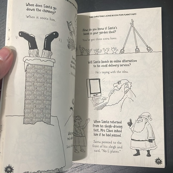 Christmas joke and quiz books - Picture 4 of 4